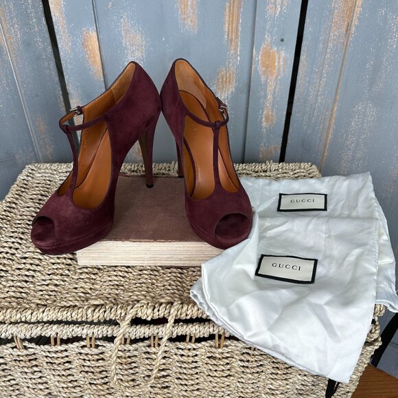 Gucci Betty Suede T-Strap Platform Pump With Dust Bags Maroon  Sz IT 38, US 8 - Picture 1 of 16